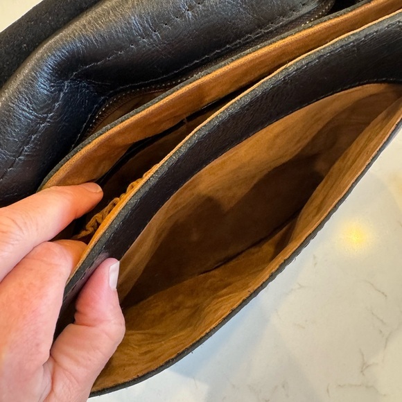 Patricia Nash Black Leather Crossbody Saddle Bag Adjustable Shoulder Strap - Picture 10 of 16